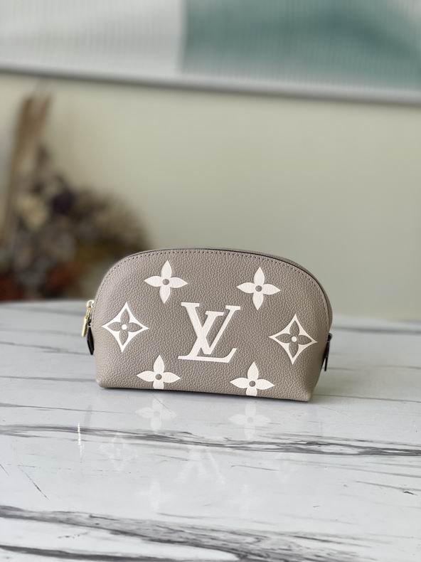 Louis Vuitton Beauty Bag ID:20230215-46